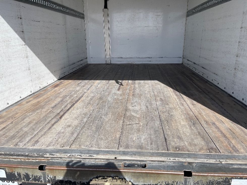 Refrigerated Truck-Light and Medium Duty Trucks-GMC-2019-G33503-San Antonio-TX-155,929\n\t\tmiles-$ 9,000 - Image 10