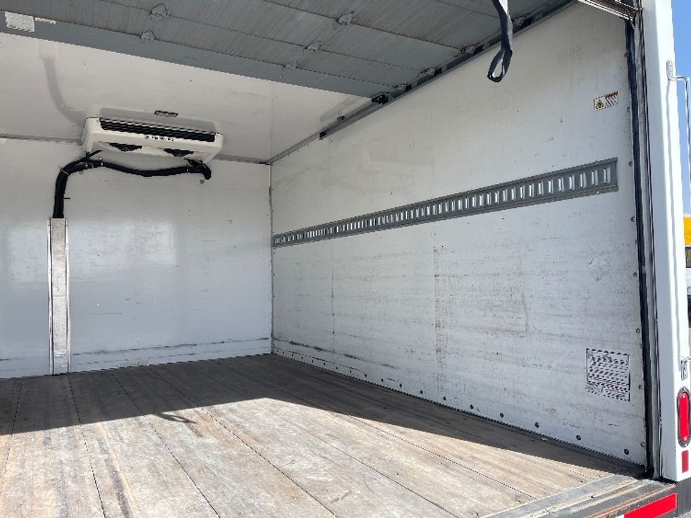 Refrigerated Truck-Light and Medium Duty Trucks-GMC-2019-G33503-San Antonio-TX-155,929\n\t\tmiles-$ 9,000 - Image 11