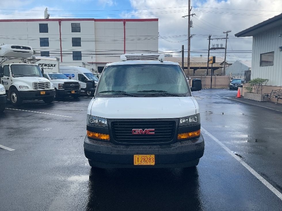 Refrigerated Truck-Light and Medium Duty Trucks-GMC-2020-G33405-La Mirada-CA-40,192\n\t\tmiles-$ 34,250 - Image 2
