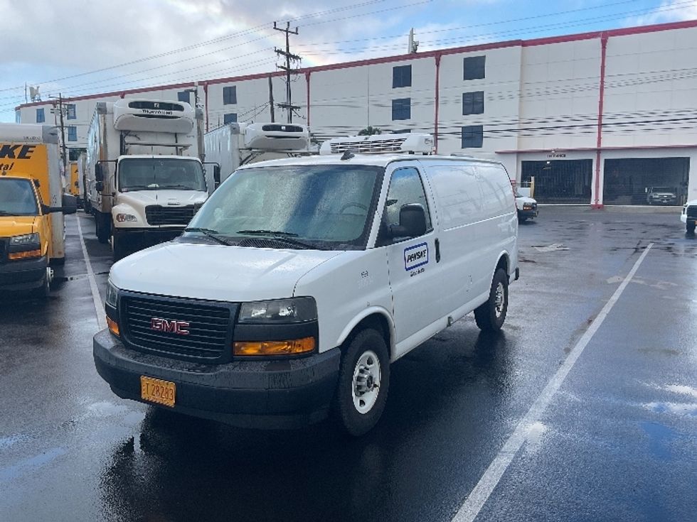 Refrigerated Truck-Light and Medium Duty Trucks-GMC-2020-G33405-La Mirada-CA-40,192\n\t\tmiles-$ 34,250 - Image 3