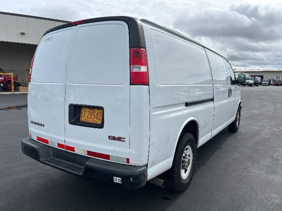 Refrigerated Truck-Light and Medium Duty Trucks-GMC-2020-G33705-Torrance-CA-144,468\n\t\tmiles-$ 25,250 - Image 13