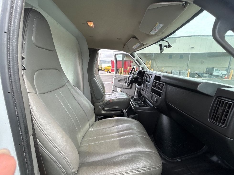 Refrigerated Truck-Light and Medium Duty Trucks-GMC-2020-G33705-Torrance-CA-144,468\n\t\tmiles-$ 25,250 - Image 22