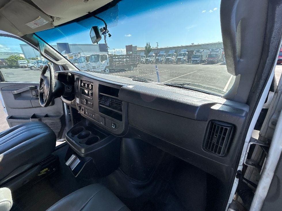 Refrigerated Truck-Light and Medium Duty Trucks-GMC-2020-G33705-Torrance-CA-163,693\n\t\tmiles-$ 22,000 - Image 19