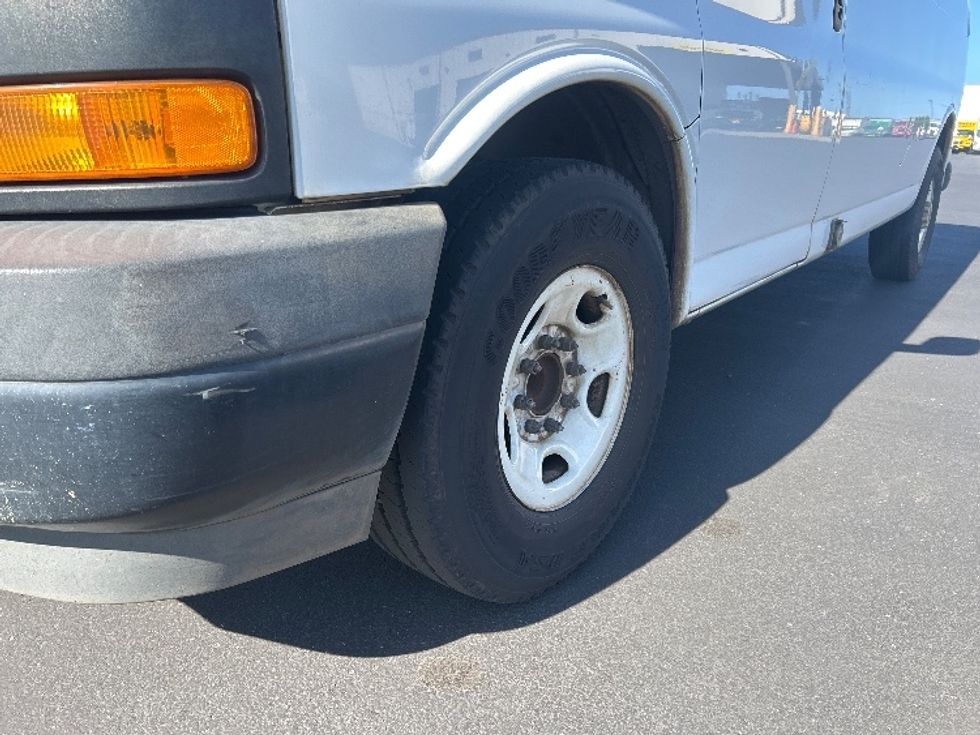 Refrigerated Truck-Light and Medium Duty Trucks-GMC-2020-G33705-Torrance-CA-163,693\n\t\tmiles-$ 22,000 - Image 5