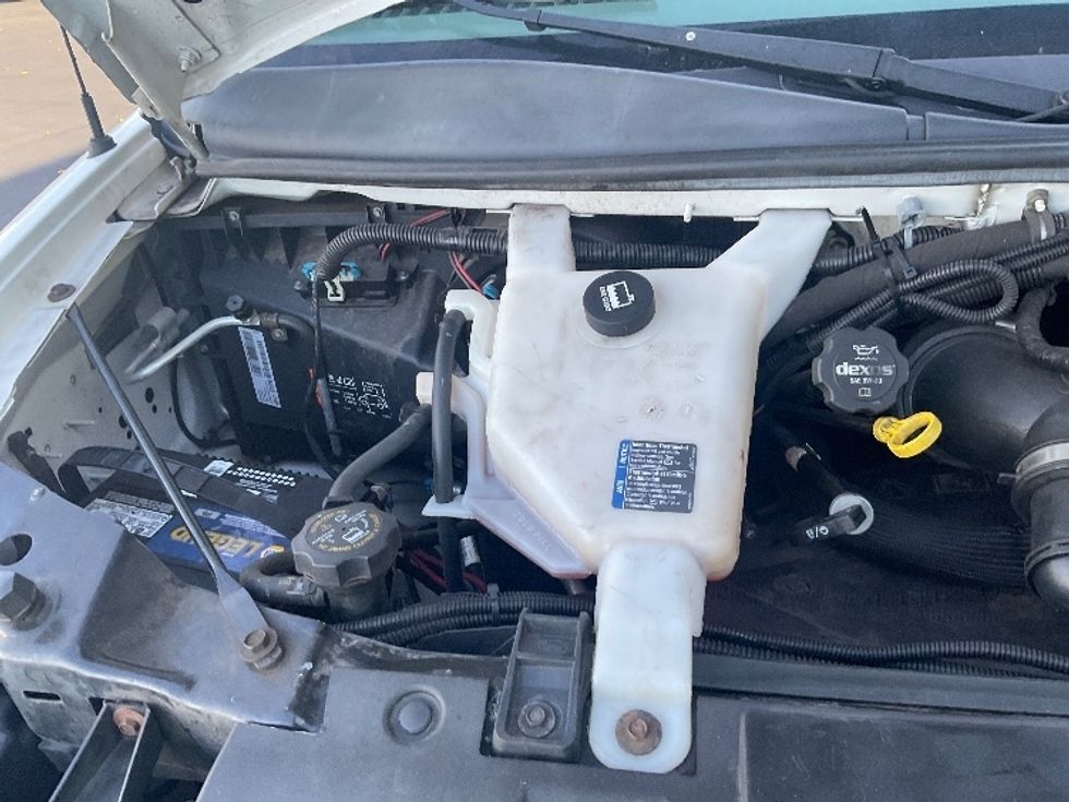 Refrigerated Truck-Light and Medium Duty Trucks-GMC-2020-G33705-Torrance-CA-88,831\n\t\tmiles-$ 32,500 - Image 19