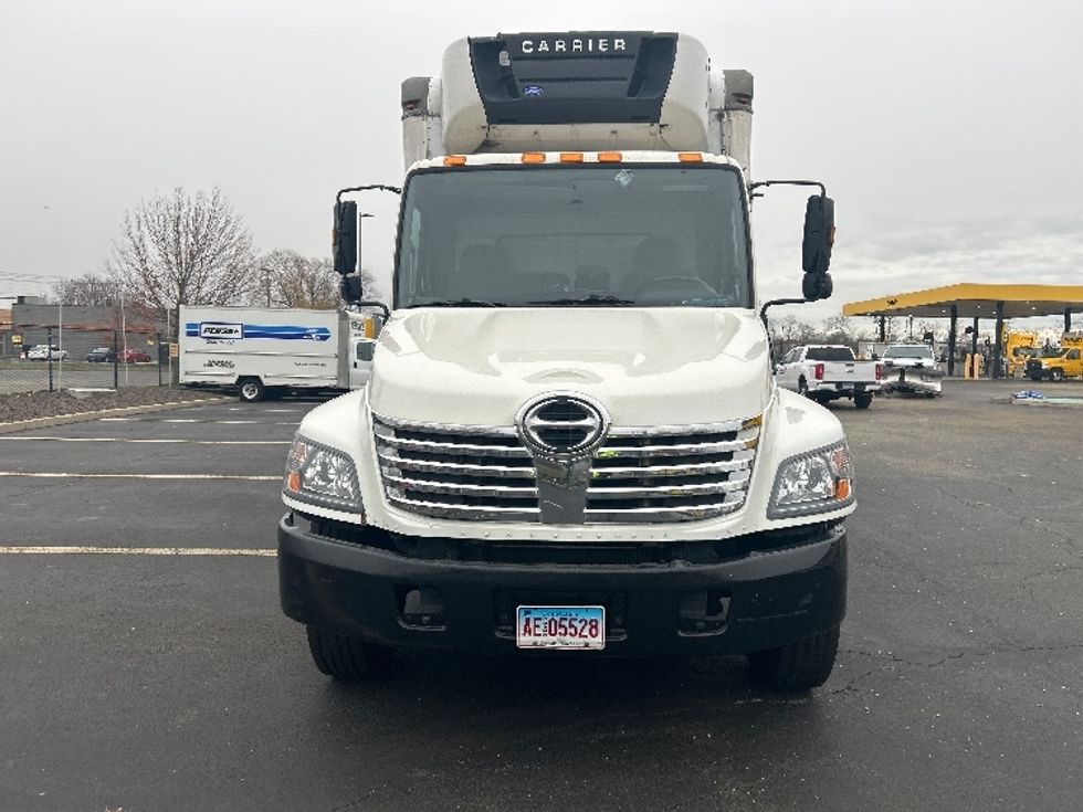 Refrigerated Truck-Light and Medium Duty Trucks-Hino-2006-338-Chicopee-MA-173,208\n\t\tmiles-$ 11,500 - Image 2