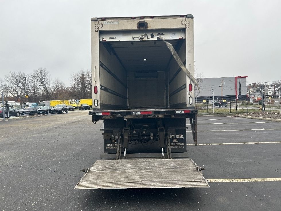 Refrigerated Truck-Light and Medium Duty Trucks-Hino-2006-338-Chicopee-MA-173,208\n\t\tmiles-$ 11,500 - Image 9