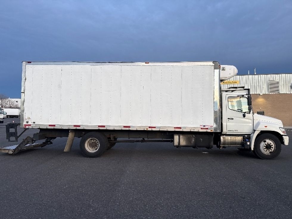 Refrigerated Truck-Light and Medium Duty Trucks-Hino-2013-268-Philadelphia-PA-285,103\n\t\tmiles-$ 24,000 - Image 15