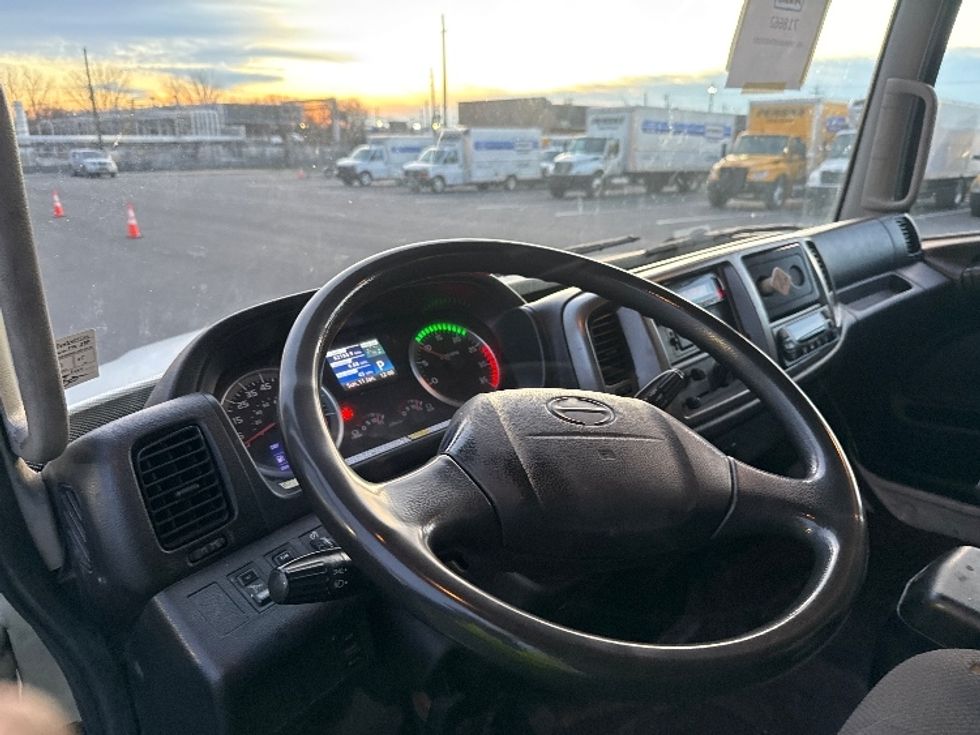 Refrigerated Truck-Light and Medium Duty Trucks-Hino-2013-268-Philadelphia-PA-285,103\n\t\tmiles-$ 24,000 - Image 17