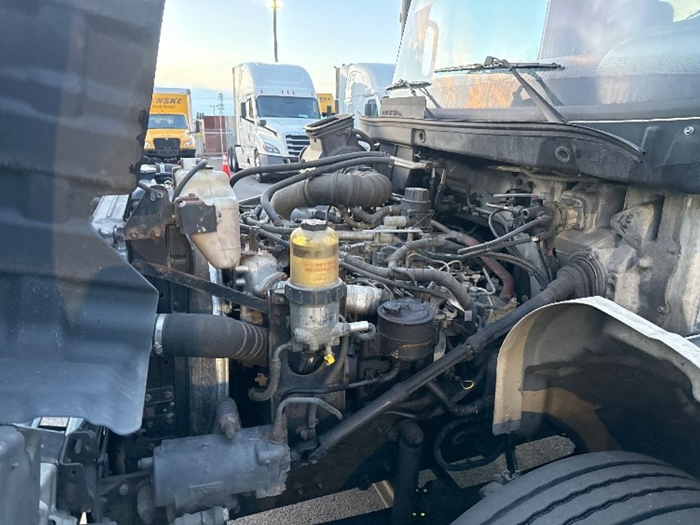 Refrigerated Truck-Light and Medium Duty Trucks-Hino-2013-268-Philadelphia-PA-285,103\n\t\tmiles-$ 24,000 - Image 24