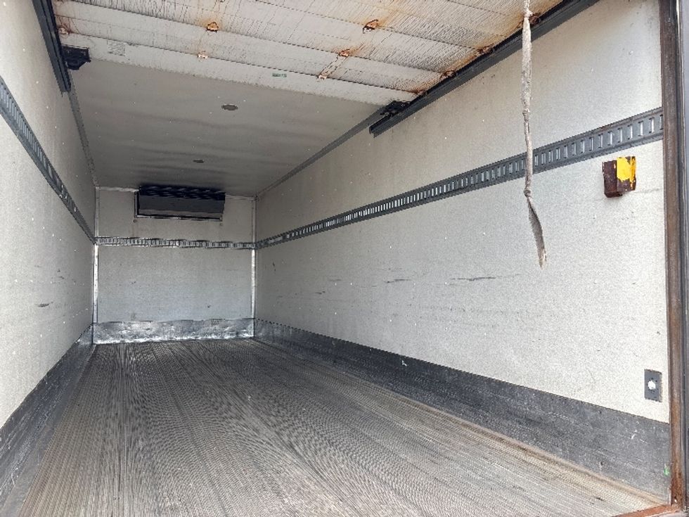 Refrigerated Truck-Light and Medium Duty Trucks-Hino-2013-268-West Valley City-UT-131,490\n\t\tmiles-$ 43,250 - Image 12