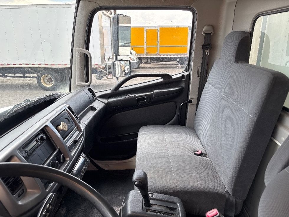 Refrigerated Truck-Light and Medium Duty Trucks-Hino-2013-268-West Valley City-UT-131,490\n\t\tmiles-$ 43,250 - Image 19