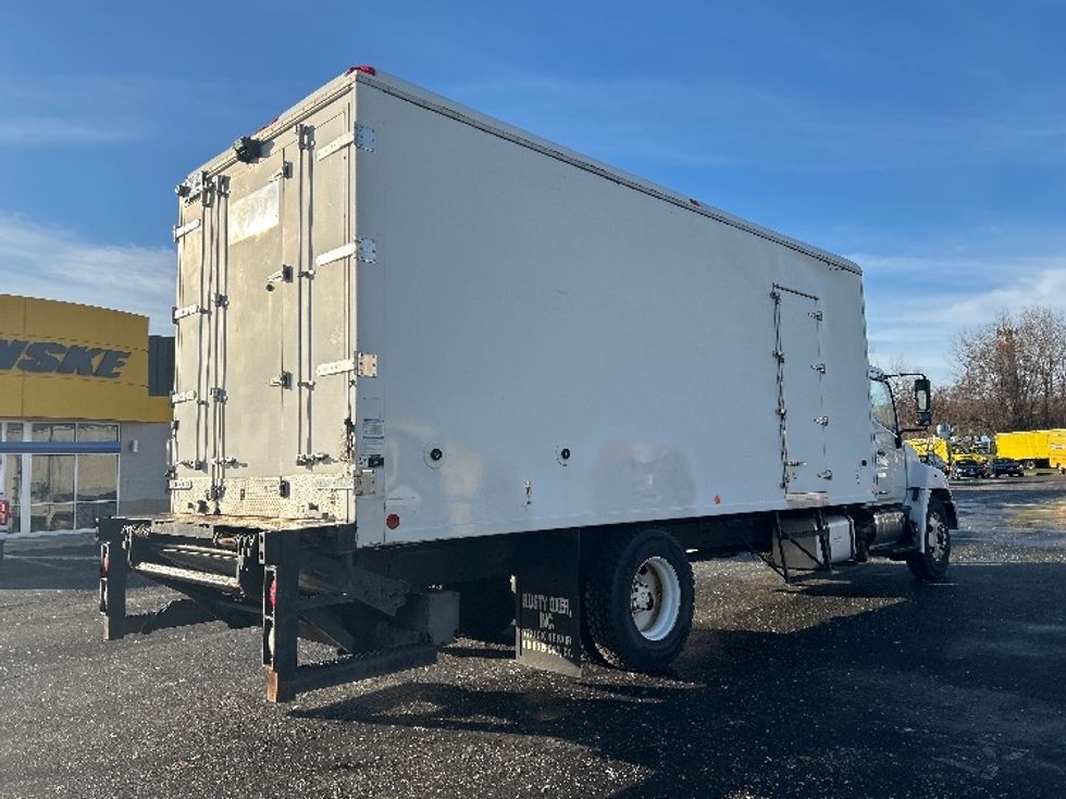 Refrigerated Truck-Light and Medium Duty Trucks-Hino-2013-338-Chicopee-MA-261,122\n\t\tmiles-$ 21,000 - Image 13