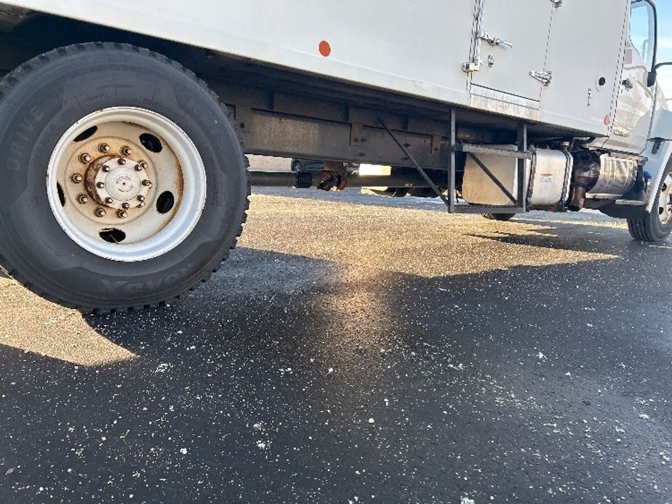 Refrigerated Truck-Light and Medium Duty Trucks-Hino-2013-338-Chicopee-MA-261,122\n\t\tmiles-$ 21,000 - Image 14