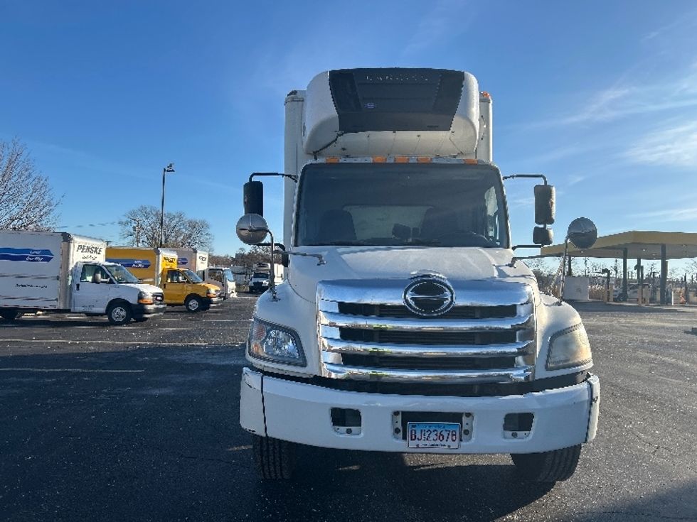 Refrigerated Truck-Light and Medium Duty Trucks-Hino-2013-338-Chicopee-MA-261,122\n\t\tmiles-$ 21,000 - Image 2