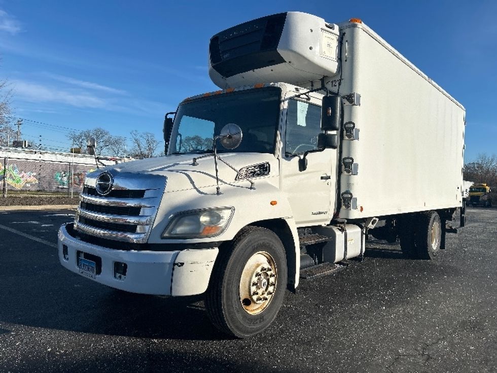 Refrigerated Truck-Light and Medium Duty Trucks-Hino-2013-338-Chicopee-MA-261,122\n\t\tmiles-$ 21,000 - Image 3