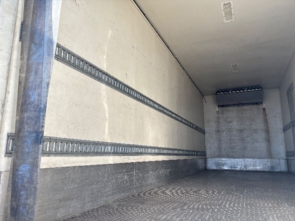 Refrigerated Truck-Light and Medium Duty Trucks-Hino-2014-338-Chicopee-MA-232,153\n\t\tmiles-$ 16,000 - Image 11