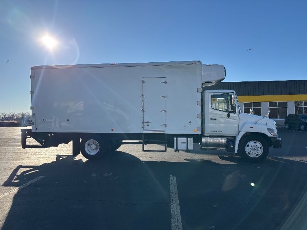 Refrigerated Truck-Light and Medium Duty Trucks-Hino-2014-338-Chicopee-MA-232,153\n\t\tmiles-$ 16,000 - Image 15