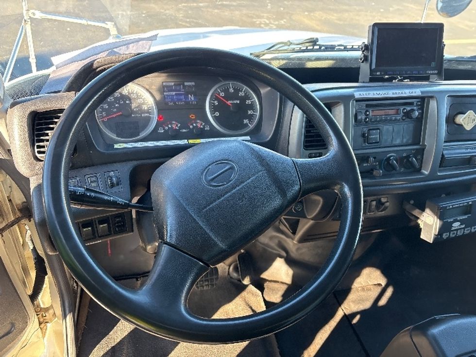 Refrigerated Truck-Light and Medium Duty Trucks-Hino-2014-338-Chicopee-MA-232,153\n\t\tmiles-$ 16,000 - Image 18