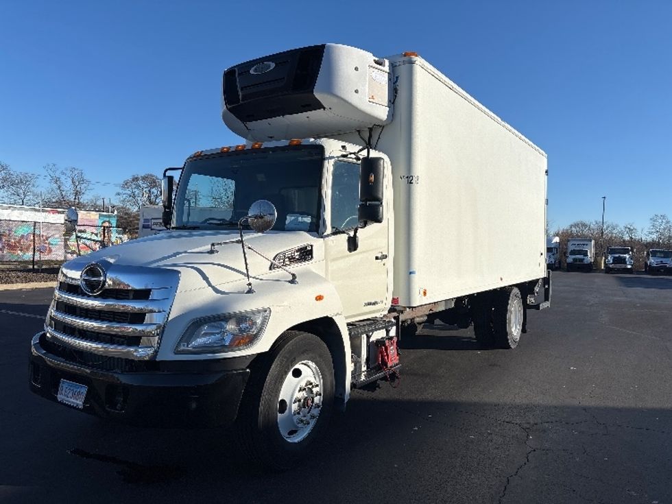 Refrigerated Truck-Light and Medium Duty Trucks-Hino-2014-338-Chicopee-MA-232,153\n\t\tmiles-$ 16,000 - Image 3