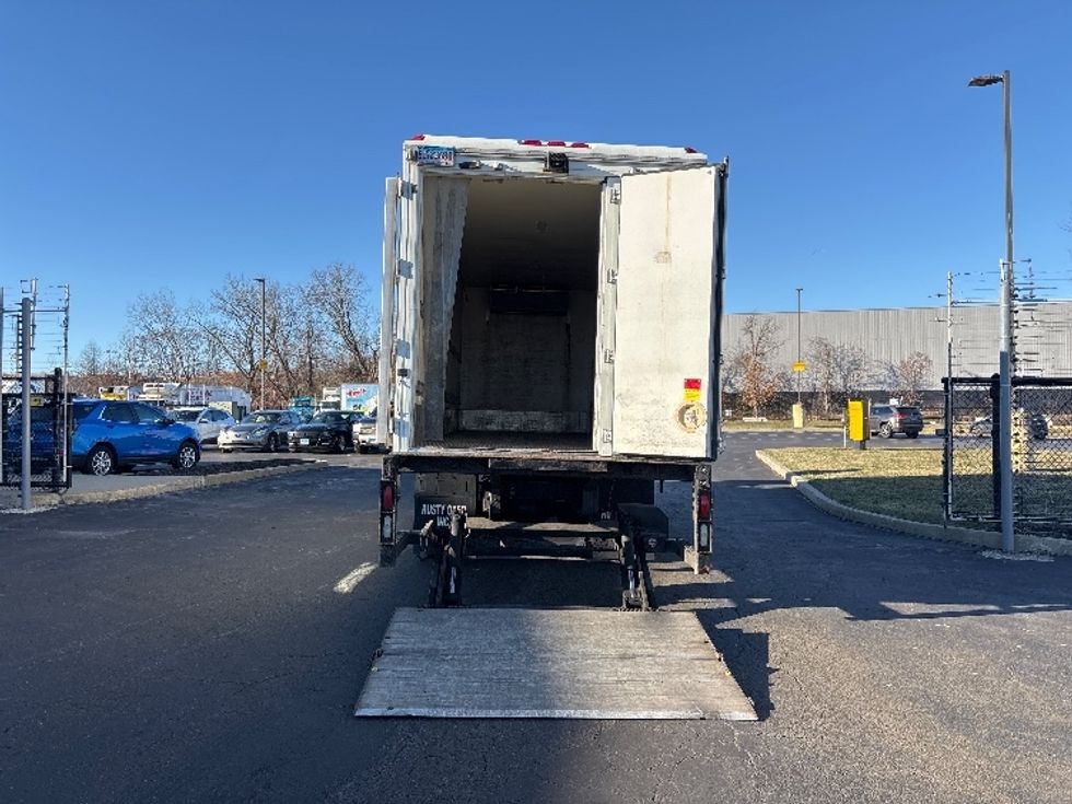 Refrigerated Truck-Light and Medium Duty Trucks-Hino-2014-338-Chicopee-MA-232,153\n\t\tmiles-$ 16,000 - Image 9