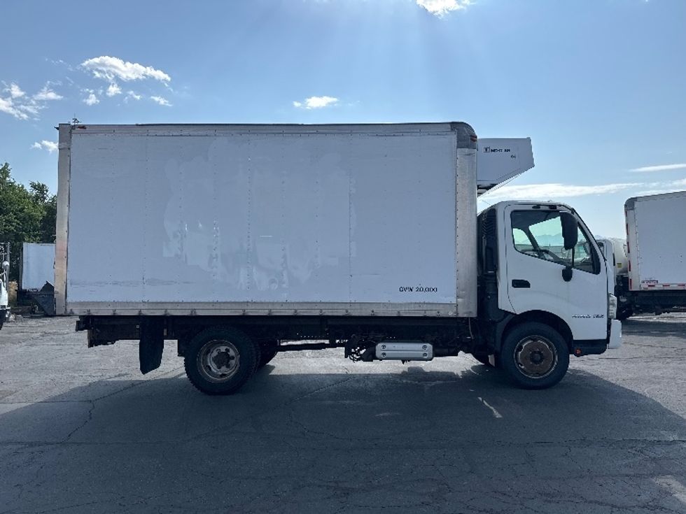 Refrigerated Truck-Light and Medium Duty Trucks-Hino-2015-195-West Valley City-UT-213,497\n\t\tmiles-$ 21,500 - Image 14