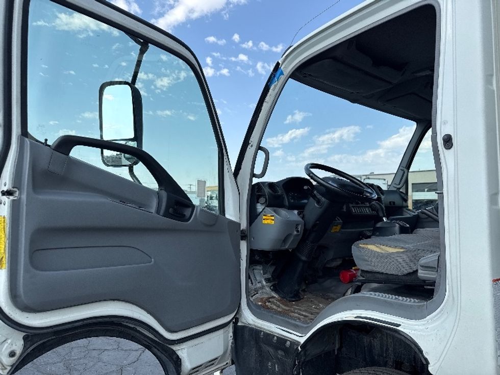 Refrigerated Truck-Light and Medium Duty Trucks-Hino-2015-195-West Valley City-UT-213,497\n\t\tmiles-$ 21,500 - Image 15