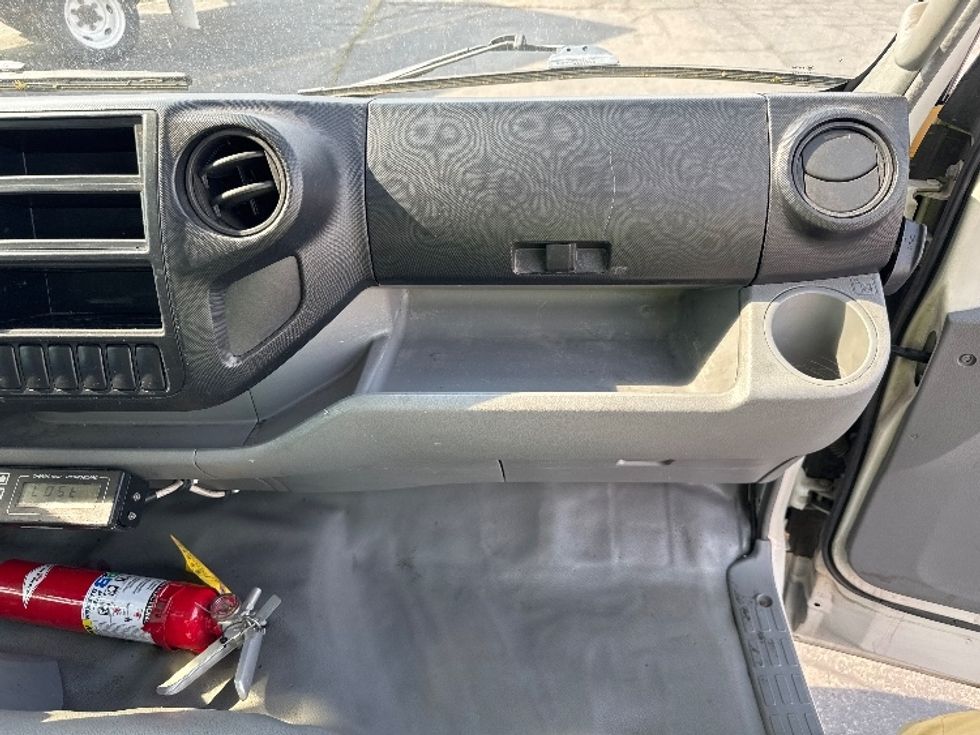 Refrigerated Truck-Light and Medium Duty Trucks-Hino-2015-195-West Valley City-UT-213,497\n\t\tmiles-$ 21,500 - Image 20