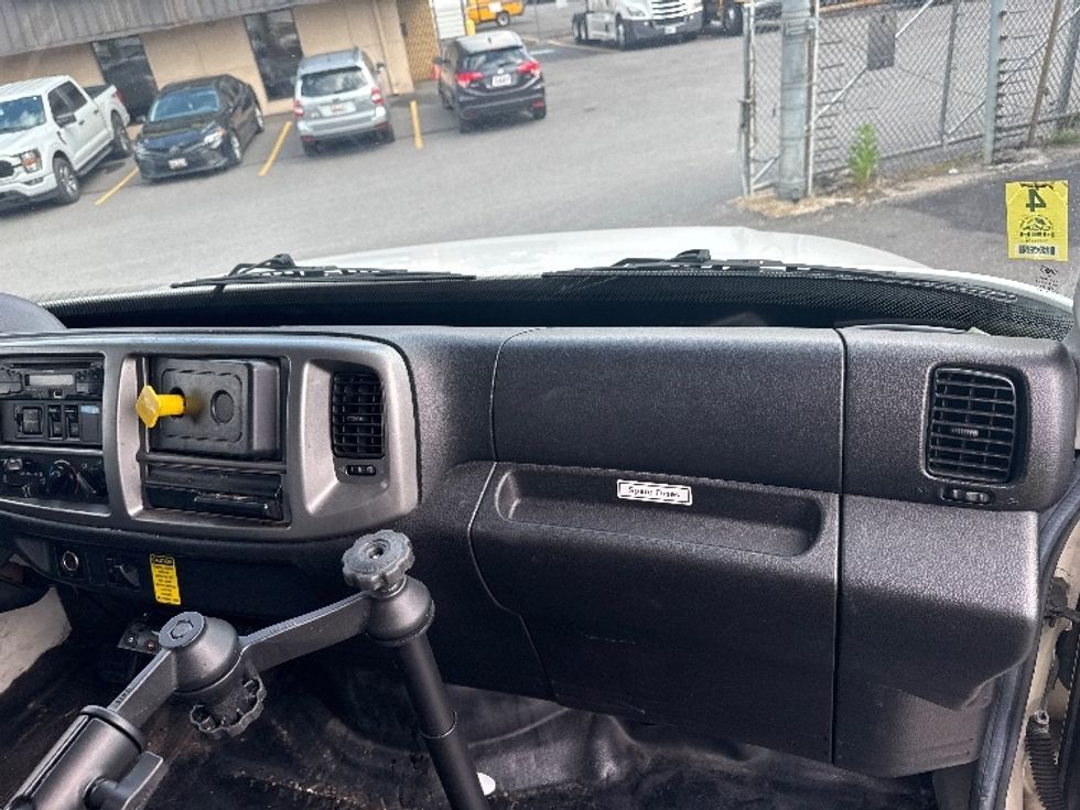 Refrigerated Truck-Light and Medium Duty Trucks-Hino-2015-338-Baltimore-MD-157,443\n\t\tmiles-$ 46,000 - Image 21