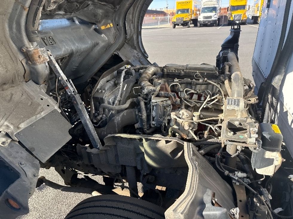 Refrigerated Truck-Light and Medium Duty Trucks-Hino-2016-195-Philadelphia-PA-88,462\n\t\tmiles-$ 26,000 - Image 22