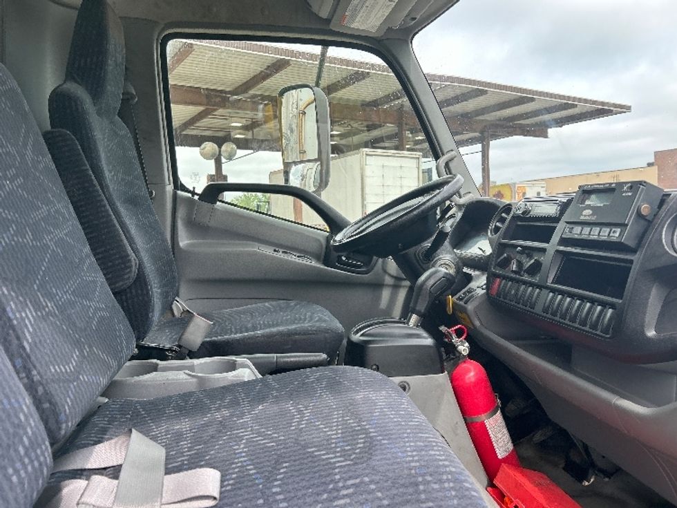 Refrigerated Truck-Light and Medium Duty Trucks-Hino-2016-195-Rochester-NY-125,372\n\t\tmiles-$ 37,750 - Image 22