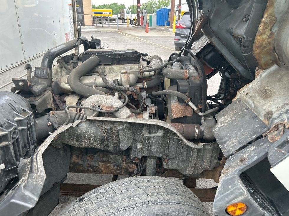 Refrigerated Truck-Light and Medium Duty Trucks-Hino-2016-195-Rochester-NY-125,372\n\t\tmiles-$ 37,750 - Image 23