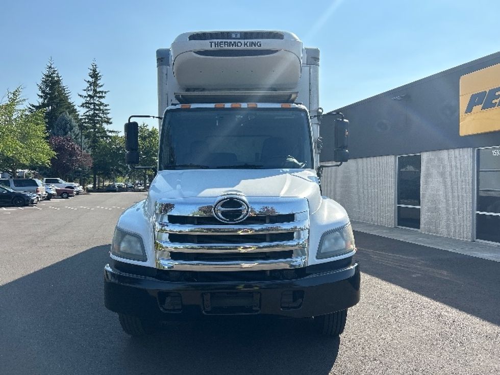 Refrigerated Truck-Light and Medium Duty Trucks-Hino-2016-268-Clackamas-OR-160,128\n\t\tmiles-$ 52,000 - Image 2
