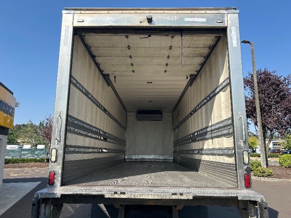 Refrigerated Truck-Light and Medium Duty Trucks-Hino-2016-268-Clackamas-OR-160,128\n\t\tmiles-$ 52,000 - Image 8
