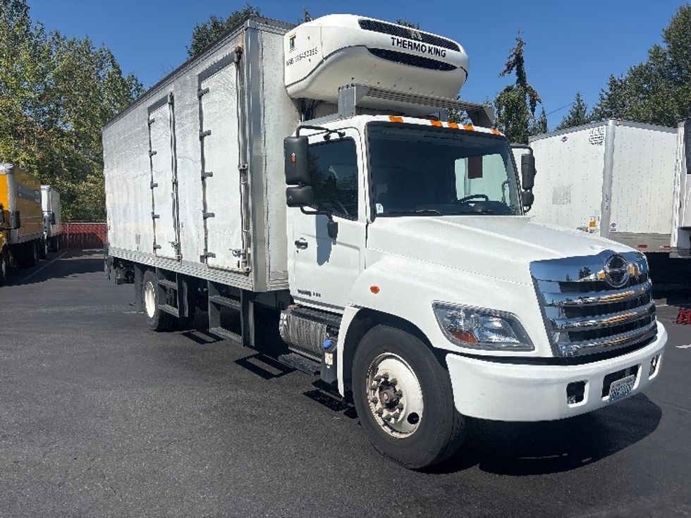 Refrigerated Truck-Light and Medium Duty Trucks-Hino-2016-268-Kent-WA-169,785\n\t\tmiles-$ 51,500 - Image 1