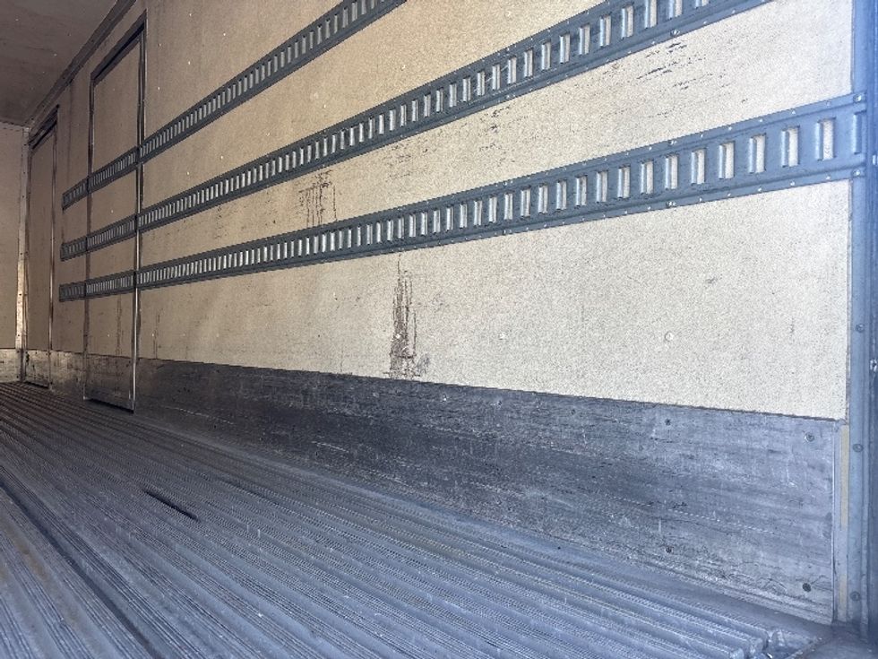 Refrigerated Truck-Light and Medium Duty Trucks-Hino-2016-268-Kent-WA-169,785\n\t\tmiles-$ 51,500 - Image 12