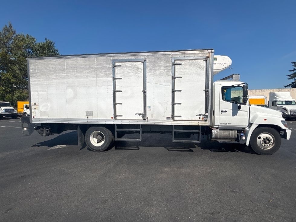 Refrigerated Truck-Light and Medium Duty Trucks-Hino-2016-268-Kent-WA-169,785\n\t\tmiles-$ 51,500 - Image 15