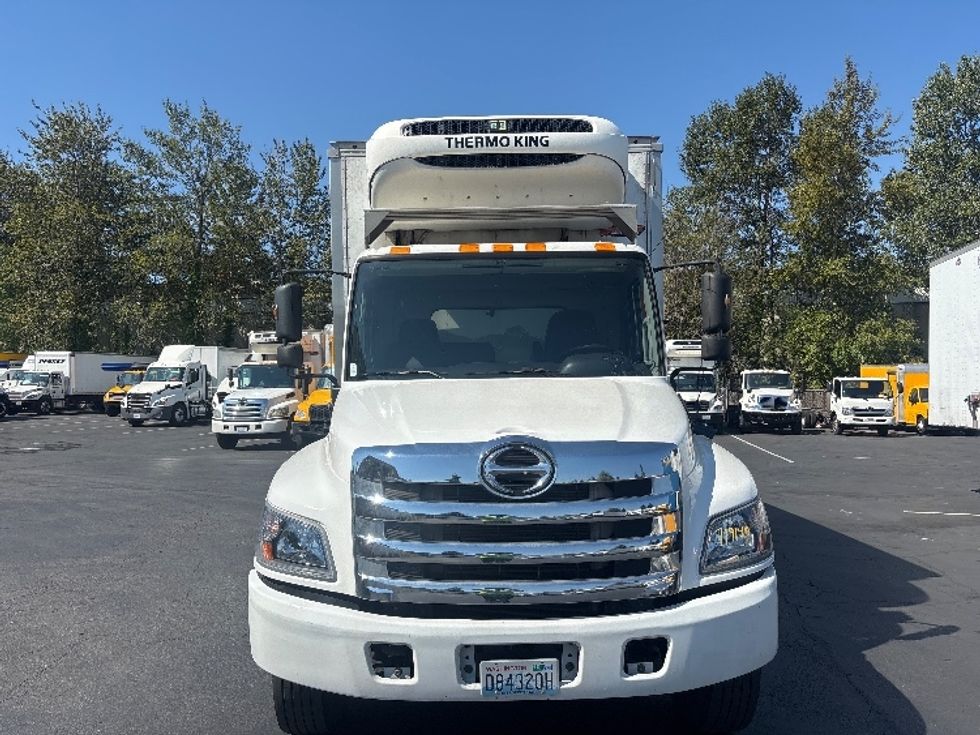 Refrigerated Truck-Light and Medium Duty Trucks-Hino-2016-268-Kent-WA-169,785\n\t\tmiles-$ 51,500 - Image 2
