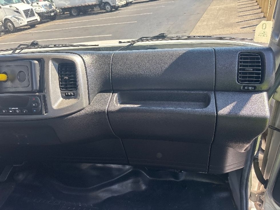 Refrigerated Truck-Light and Medium Duty Trucks-Hino-2016-268-Kent-WA-169,785\n\t\tmiles-$ 51,500 - Image 21