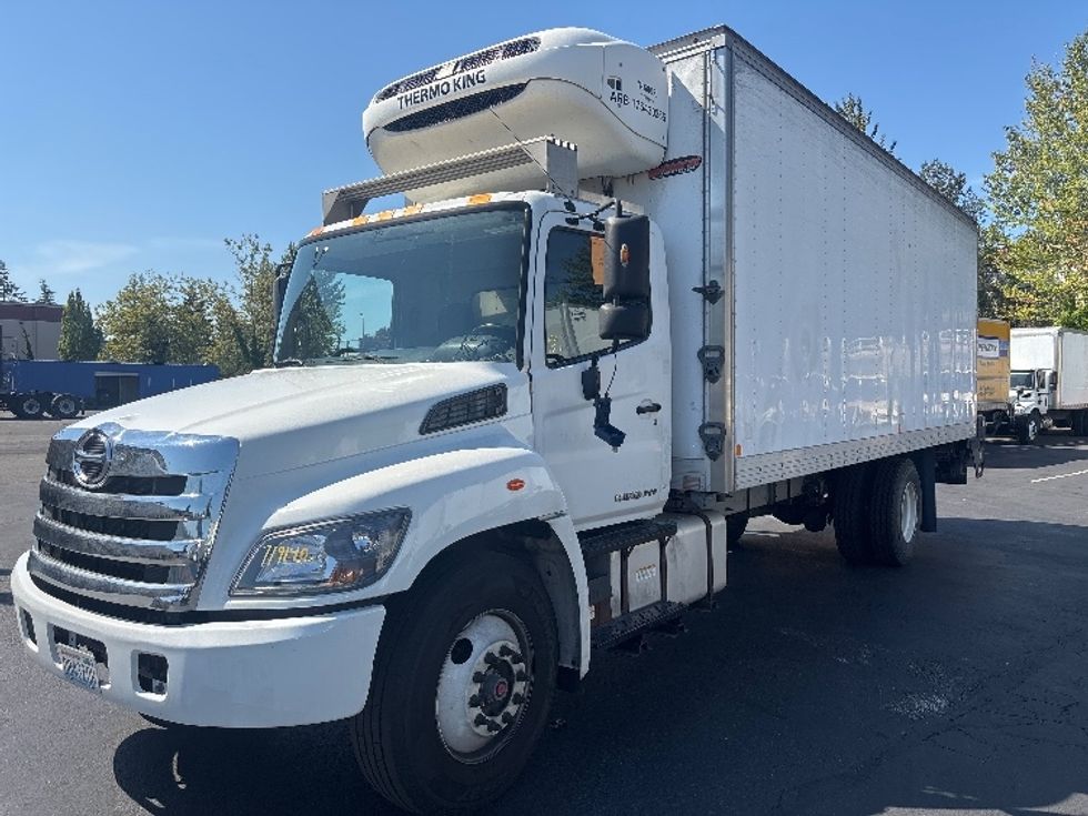 Refrigerated Truck-Light and Medium Duty Trucks-Hino-2016-268-Kent-WA-169,785\n\t\tmiles-$ 51,500 - Image 3