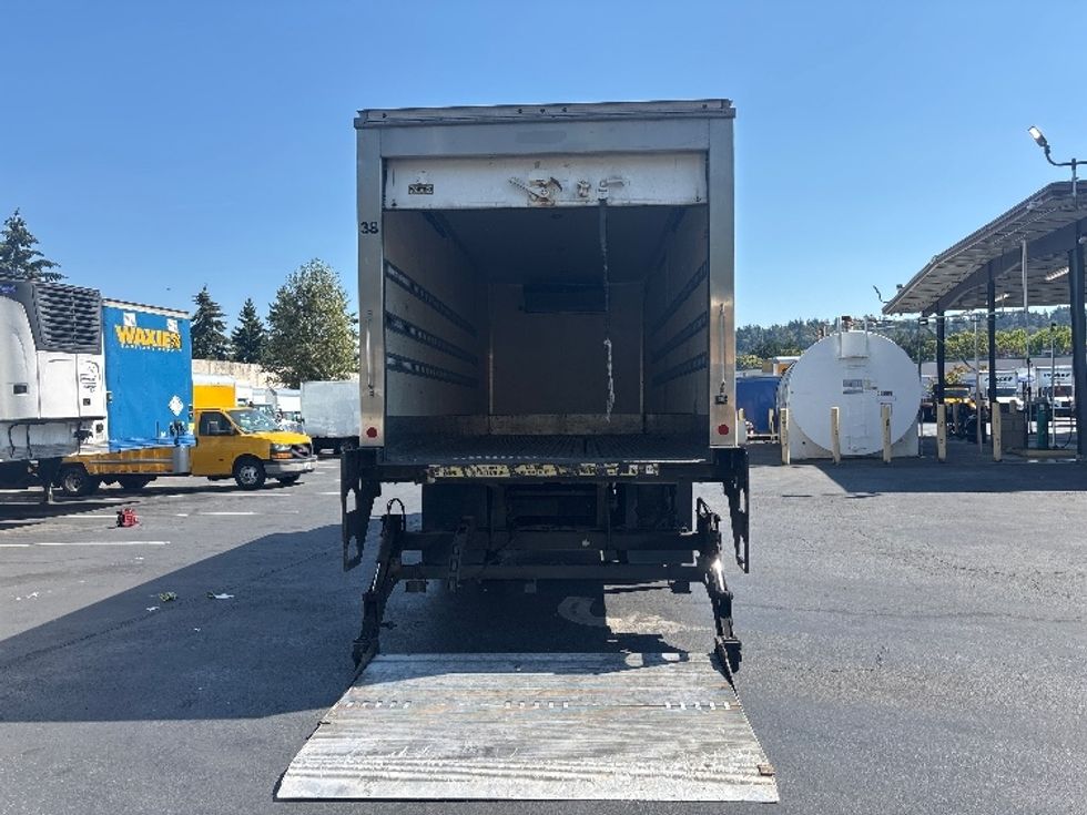 Refrigerated Truck-Light and Medium Duty Trucks-Hino-2016-268-Kent-WA-169,785\n\t\tmiles-$ 51,500 - Image 9