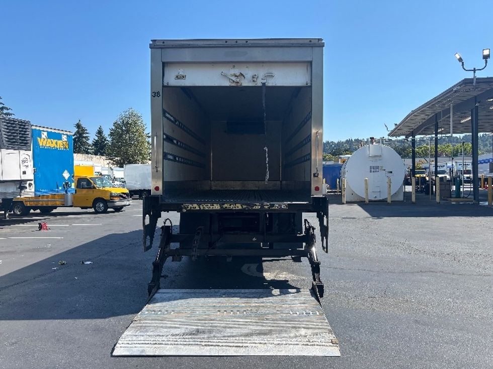 Refrigerated Truck-Light and Medium Duty Trucks-Hino-2016-268-Kent-WA-184,674\n\t\tmiles-$ 24,500 - Image 9