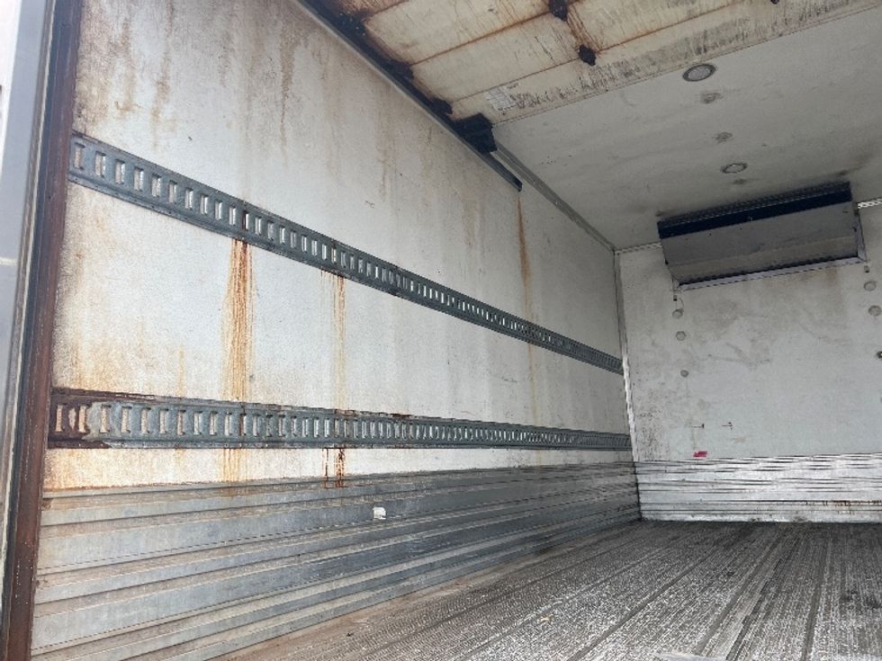 Refrigerated Truck-Light and Medium Duty Trucks-Hino-2016-268-Rochester-NY-146,056\n\t\tmiles-$ 40,000 - Image 11