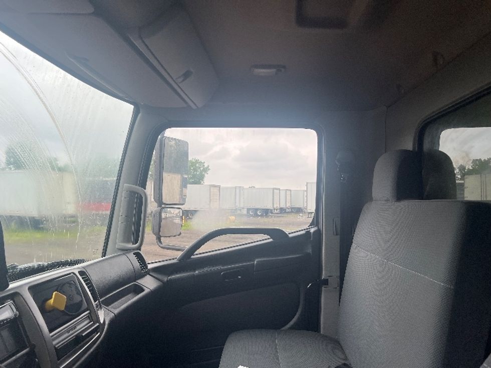 Refrigerated Truck-Light and Medium Duty Trucks-Hino-2016-268-Rochester-NY-146,056\n\t\tmiles-$ 40,000 - Image 19