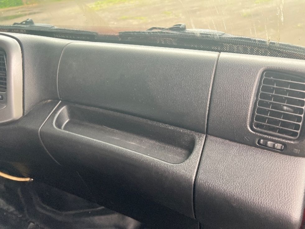 Refrigerated Truck-Light and Medium Duty Trucks-Hino-2016-268-Rochester-NY-146,056\n\t\tmiles-$ 40,000 - Image 21