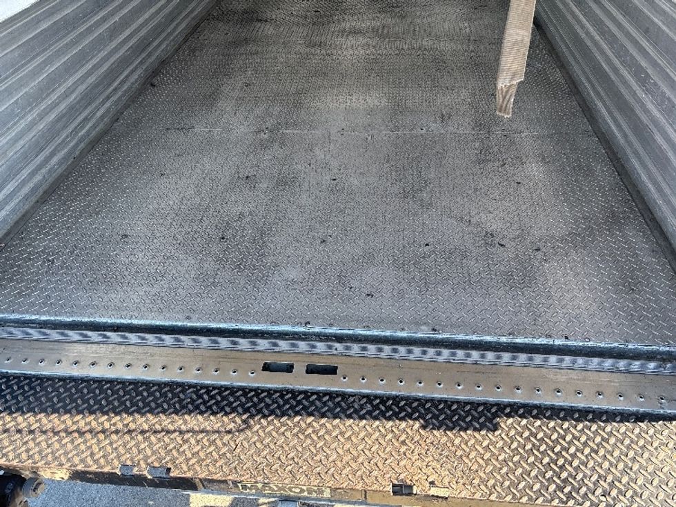 Refrigerated Truck-Light and Medium Duty Trucks-Hino-2016-268-West Sacramento-CA-265,711\n\t\tmiles-$ 36,500 - Image 10