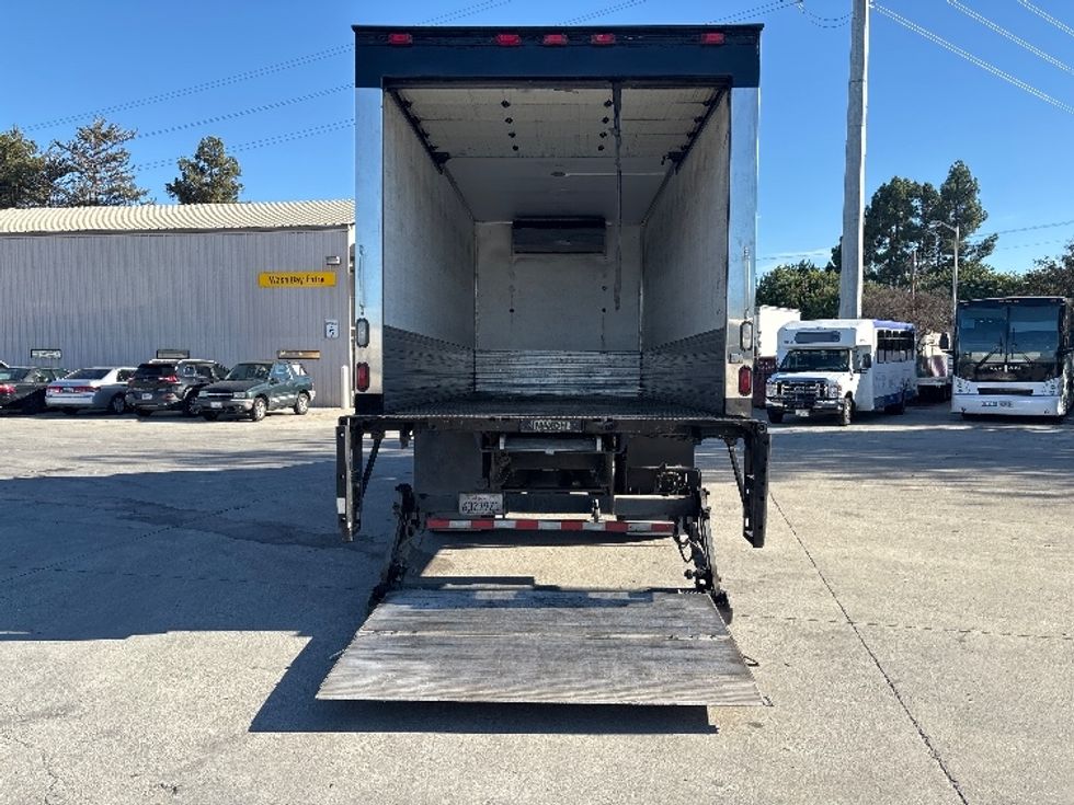 Refrigerated Truck-Light and Medium Duty Trucks-Hino-2016-268-West Sacramento-CA-265,711\n\t\tmiles-$ 36,500 - Image 9