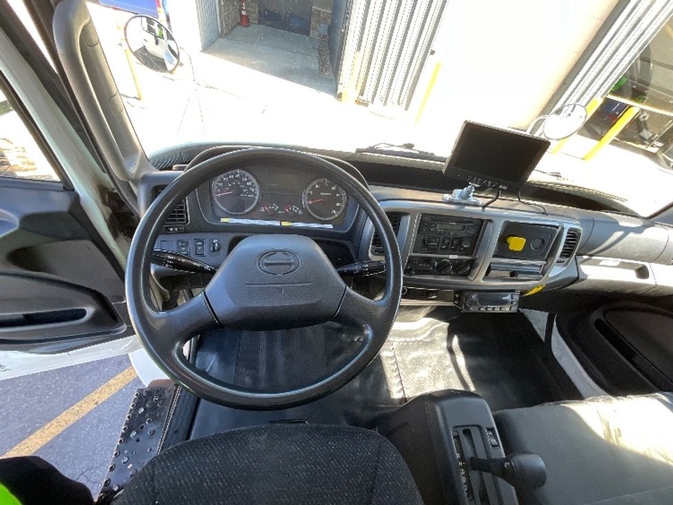 Refrigerated Truck-Light and Medium Duty Trucks-Hino-2016-338-Salt Lake City-UT-126,076\n\t\tmiles-$ 51,000 - Image 18