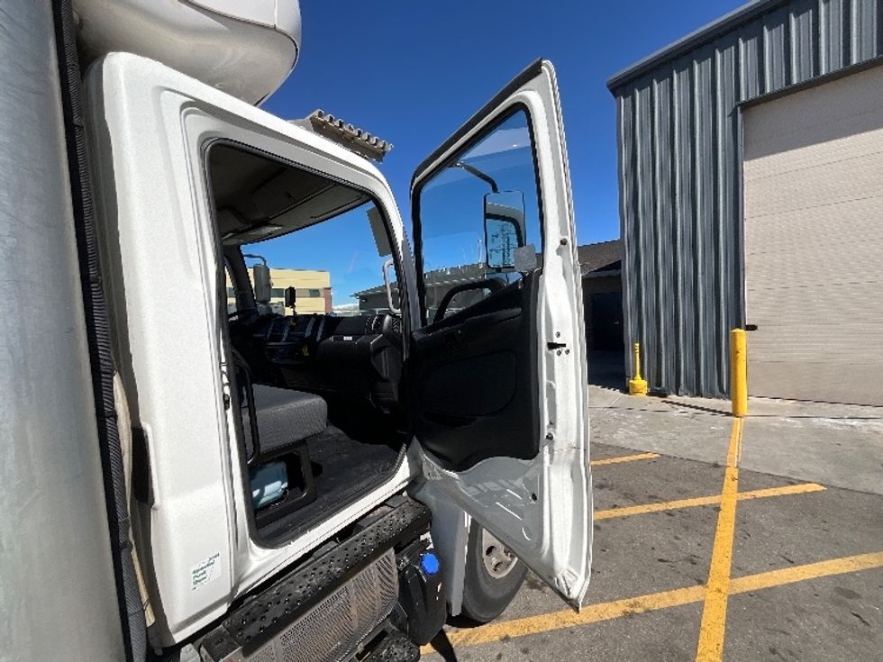 Refrigerated Truck-Light and Medium Duty Trucks-Hino-2016-338-Salt Lake City-UT-126,076\n\t\tmiles-$ 51,000 - Image 20
