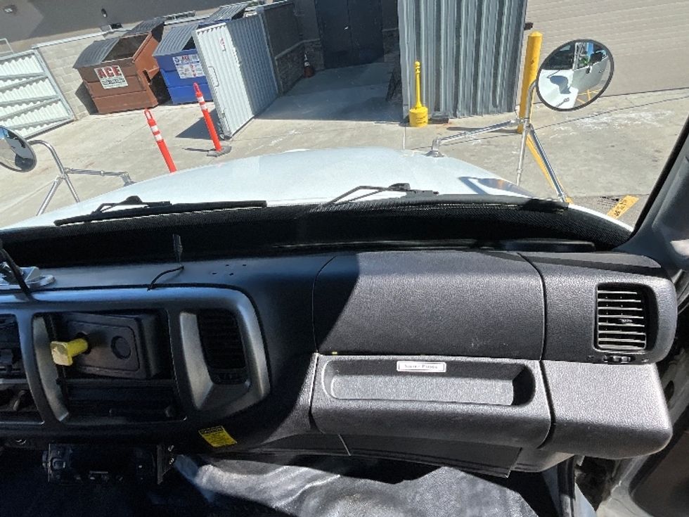 Refrigerated Truck-Light and Medium Duty Trucks-Hino-2016-338-Salt Lake City-UT-126,076\n\t\tmiles-$ 51,000 - Image 21